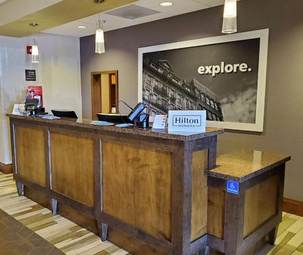 Hampton Inn By Hilton And Suites Salinas Main image