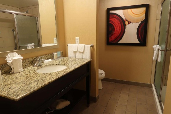 Hampton Inn By Hilton And Suites Salinas image 20